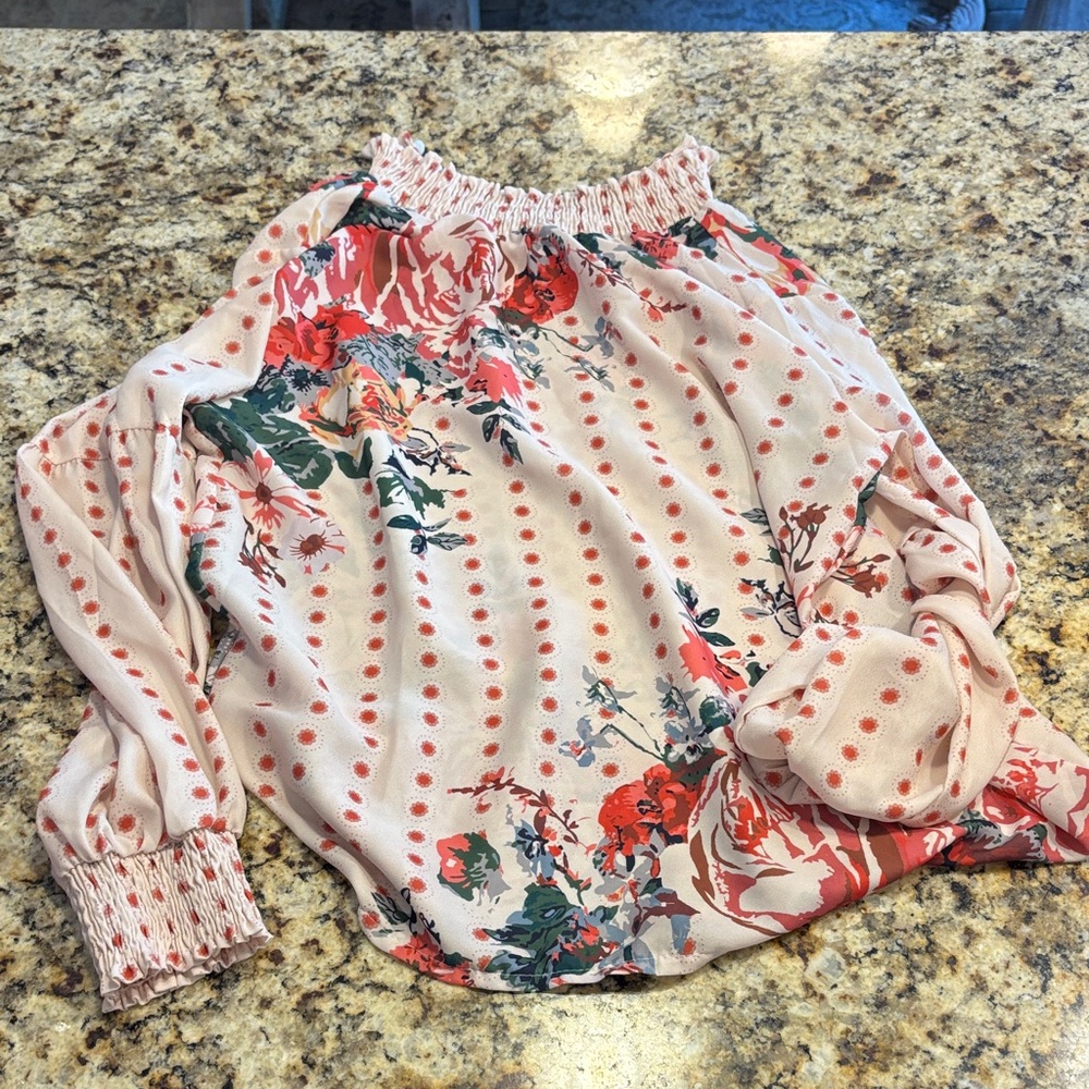 Floral Patterned Blouse - Picture 4 of 4